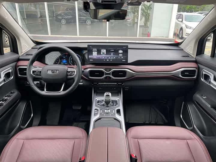 Фото 5 - Geely Okavango L