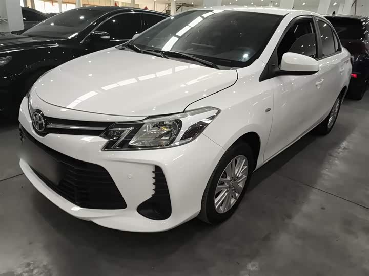 Фото 1 - Toyota Vios