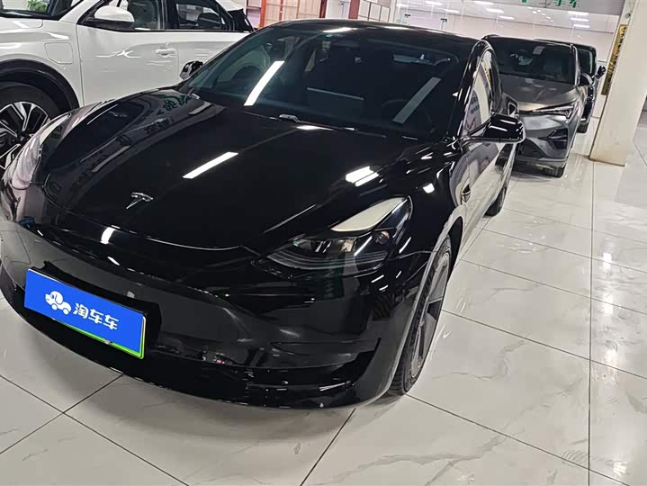 Фото 1 - Tesla Model 3