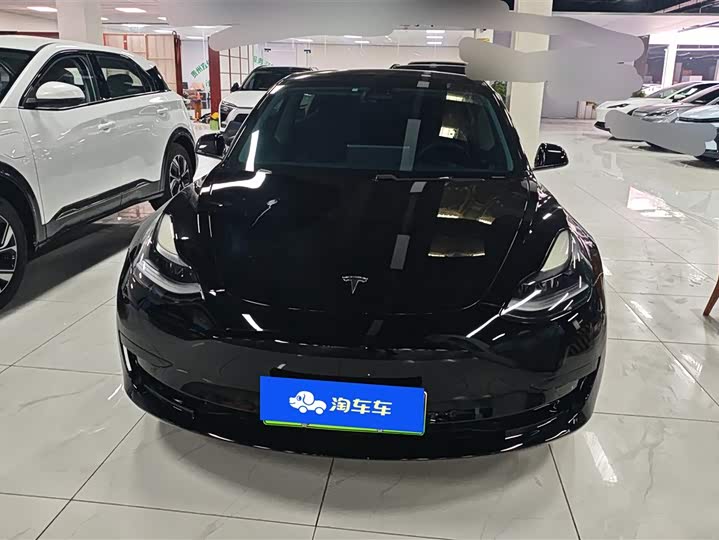 Фото 2 - Tesla Model 3