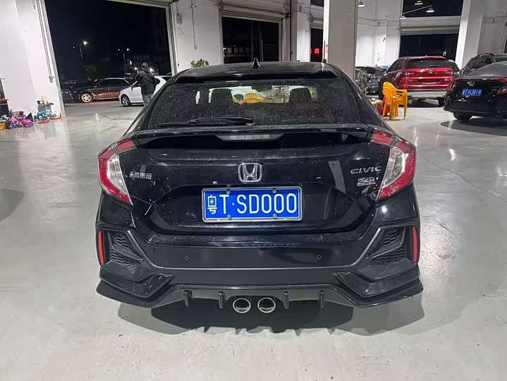 Фото 4 - Honda Civic