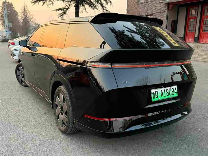 Фото 7 - XPeng X9