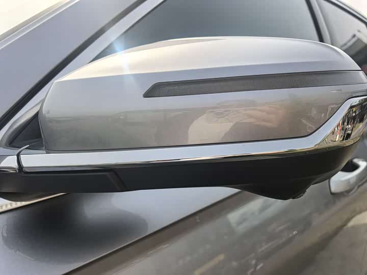 Фото 4 - Geely Monjaro