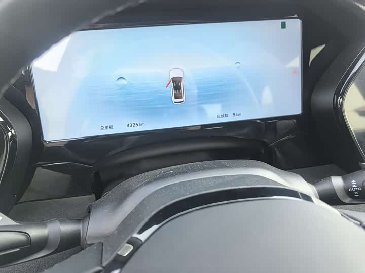 Фото 9 - Geely Monjaro