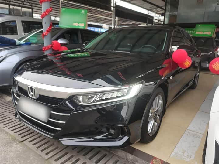 Фото 2 - Honda Accord