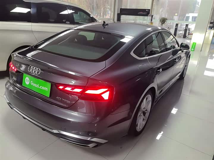 Фото 7 - Audi A5