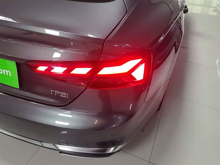 Фото 8 - Audi A5