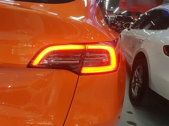 Фото 8 - Tesla Model Y