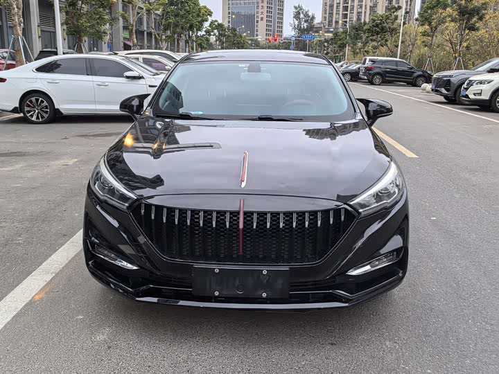 Фото 2 - Hongqi H5