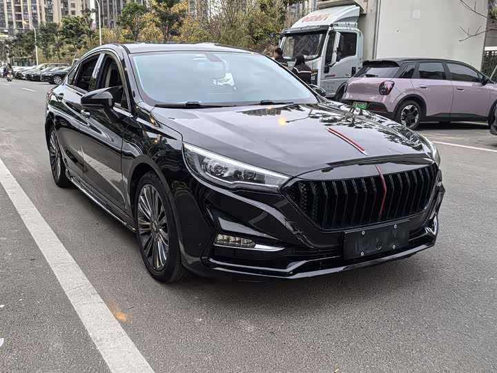 Фото 3 - Hongqi H5