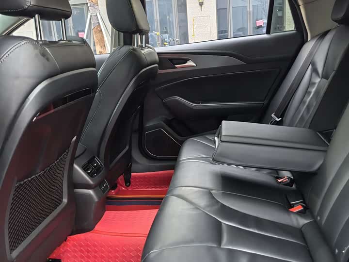 Фото 8 - Hongqi H5