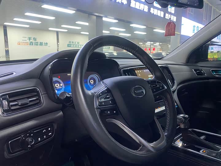 Фото 7 - GAC Trumpchi GS8