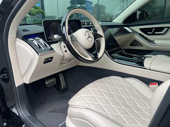 Фото 2 - Mercedes-Benz Maybach S-Class