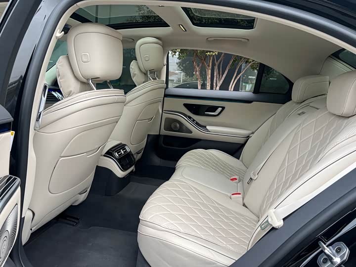 Фото 3 - Mercedes-Benz Maybach S-Class