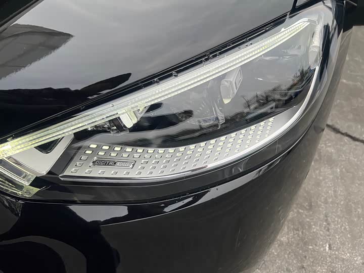 Фото 6 - Mercedes-Benz Maybach S-Class