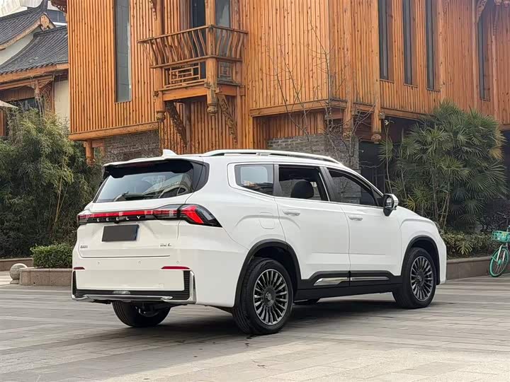 Фото 7 - Geely Okavango L