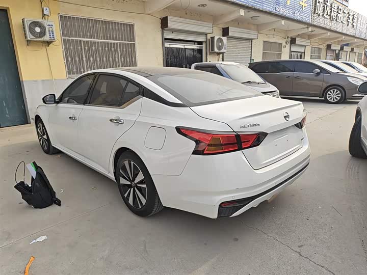 Фото 5 - Nissan Teana