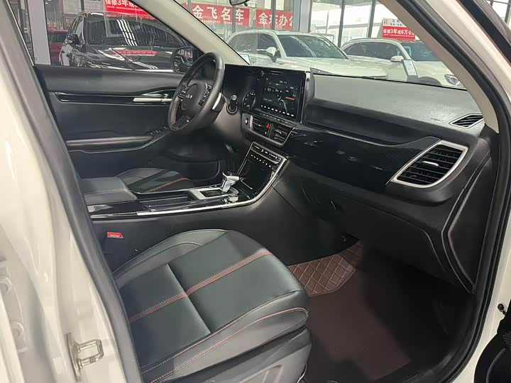 Фото 7 - Kia KX3