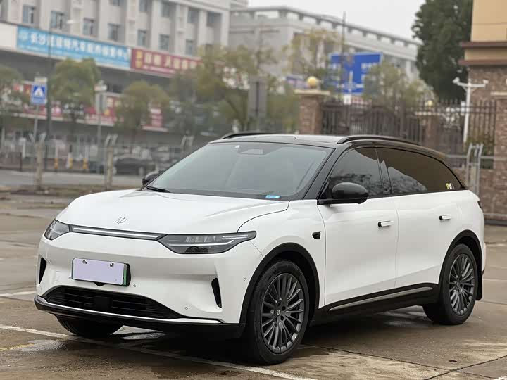 Фото 1 - Leapmotor C11