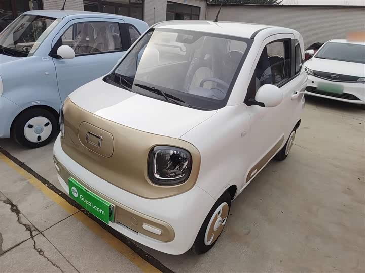 Фото 1 - Bestune Pony