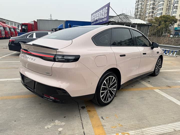 Фото 6 - Leapmotor B01