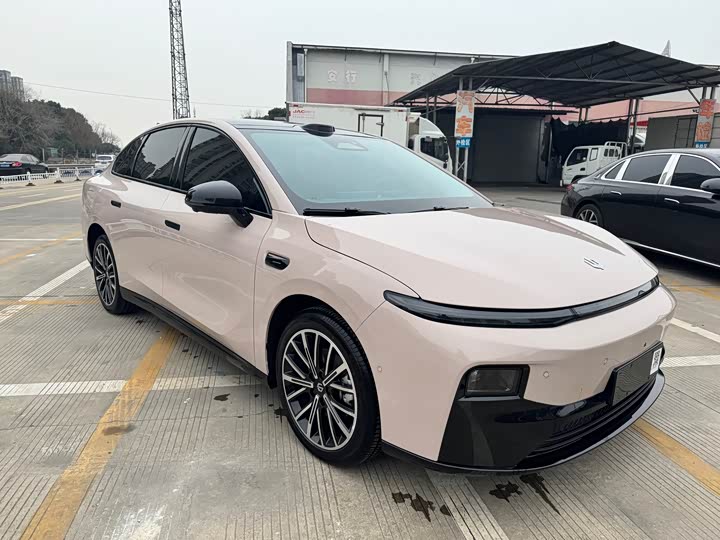 Фото 8 - Leapmotor B01