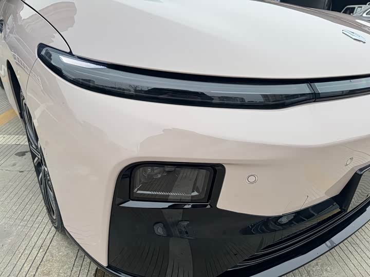 Фото 9 - Leapmotor B01