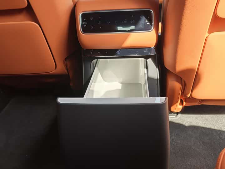 Фото 9 - LiXiang L9