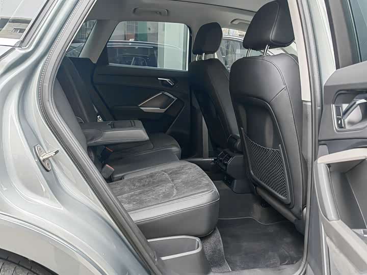 Фото 9 - Audi Q3