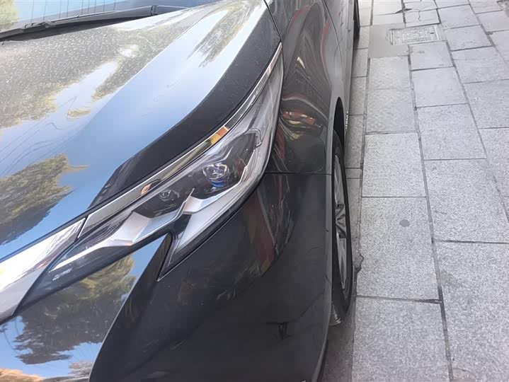 Фото 5 - Toyota Sienna