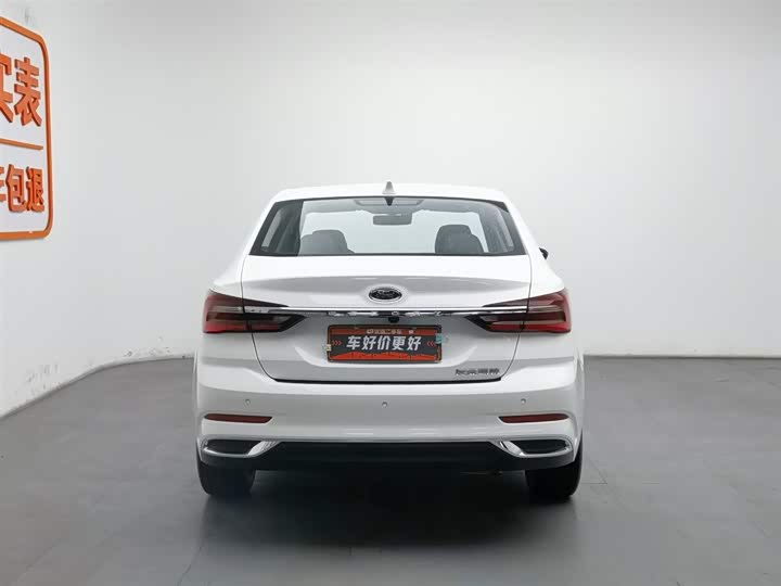 Фото 4 - Ford Escort