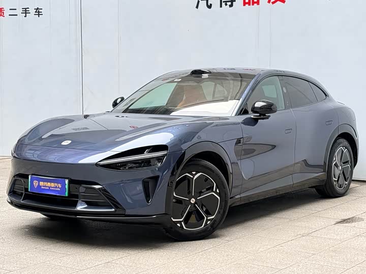 Фото 1 - Xiaomi YU7