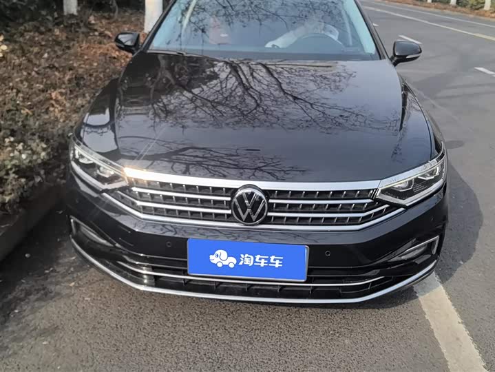 Фото 2 - Volkswagen Magotan