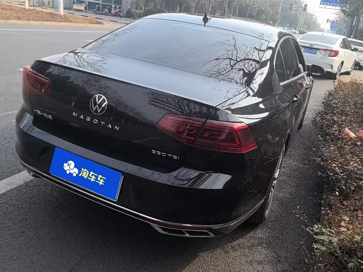 Фото 3 - Volkswagen Magotan