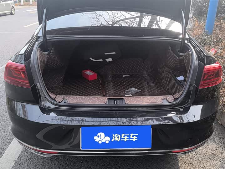 Фото 4 - Volkswagen Magotan