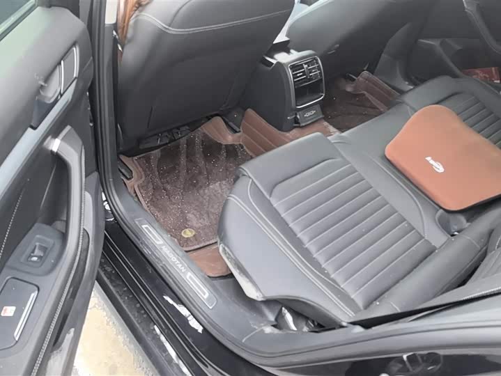 Фото 9 - Volkswagen Magotan