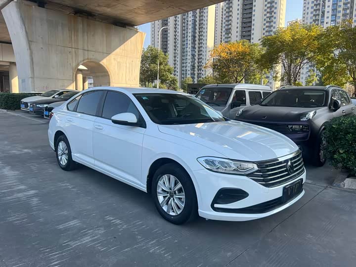 Фото 3 - Volkswagen Lavida