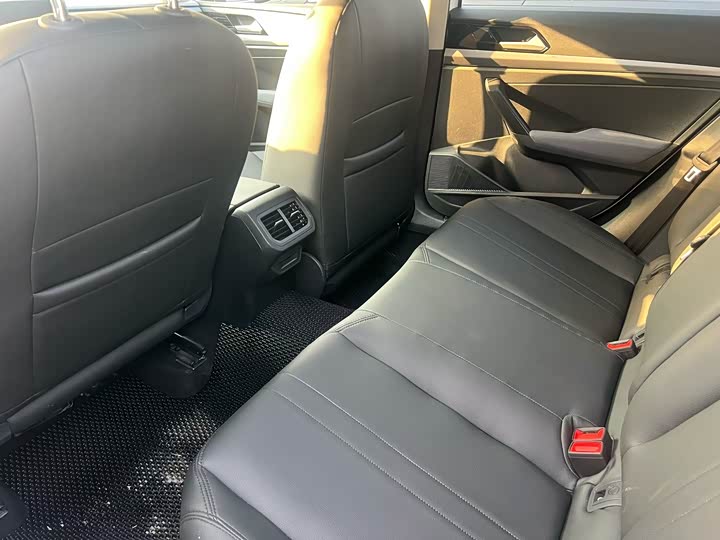 Фото 5 - Volkswagen Lavida