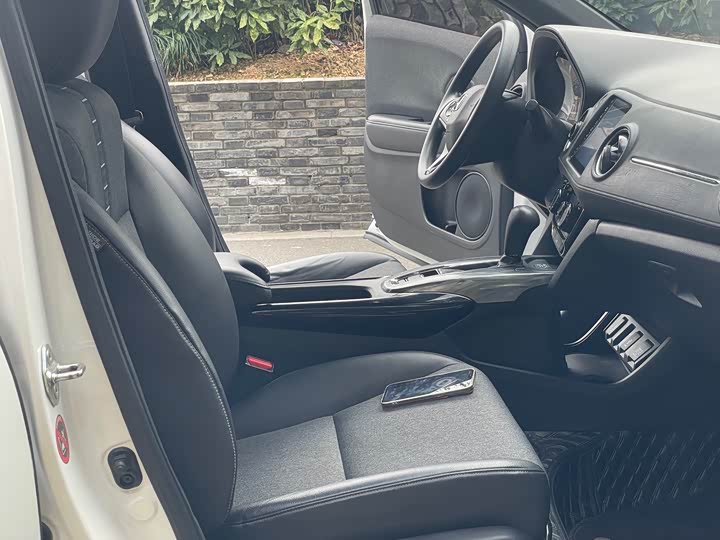 Фото 8 - Honda XR-V