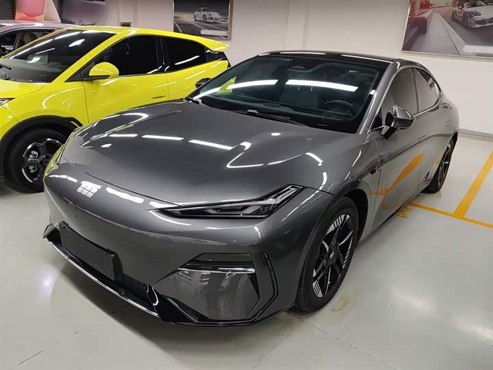 Фото 1 - Geely Galaxy E8