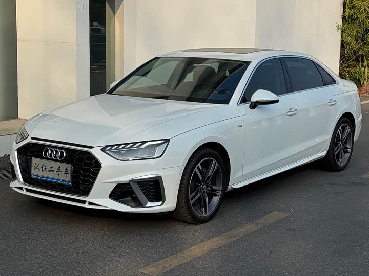 Фото 1 - Audi A4L