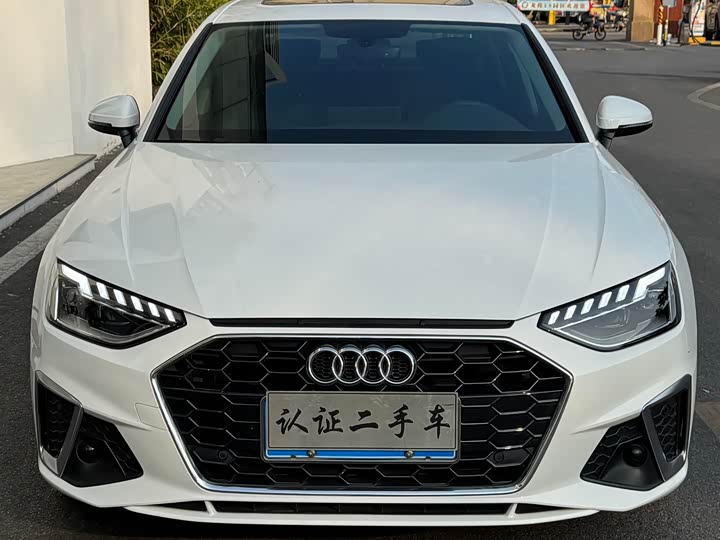 Фото 2 - Audi A4L