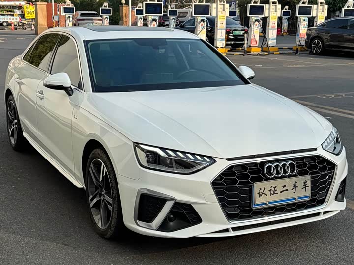 Фото 3 - Audi A4L