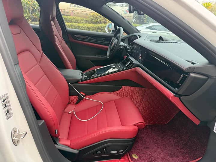 Фото 4 - Porsche Panamera