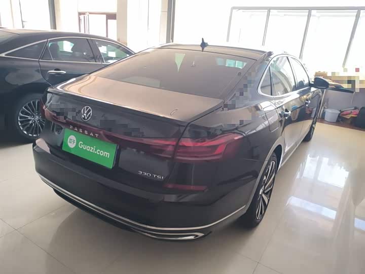 Фото 7 - Volkswagen Passat