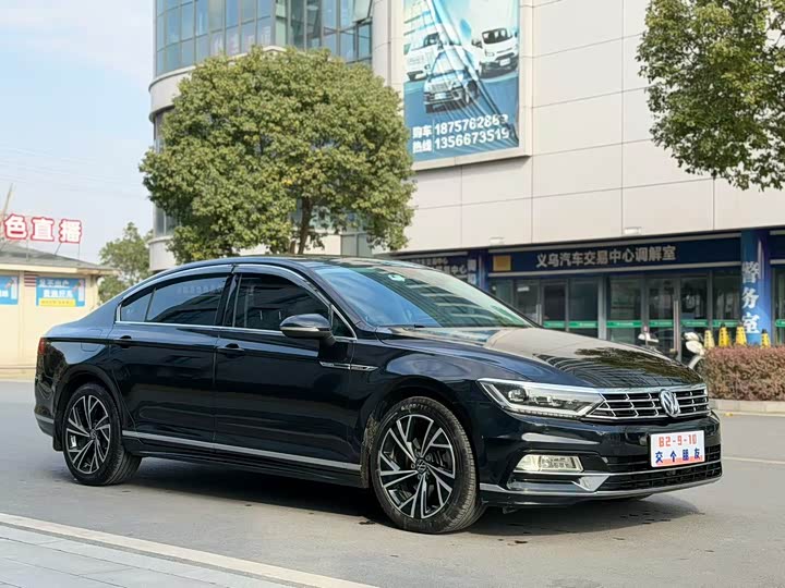 Фото 3 - Volkswagen Magotan