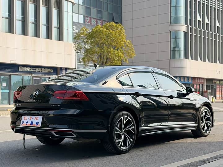 Фото 9 - Volkswagen Magotan