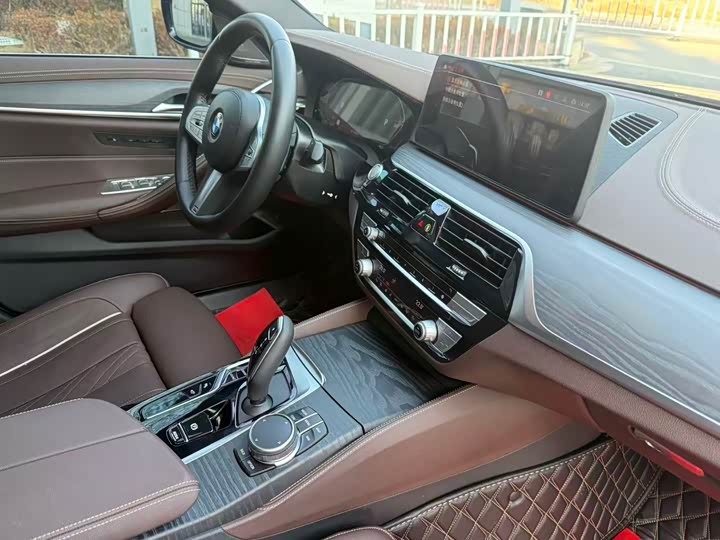 Фото 4 - BMW 5 Series