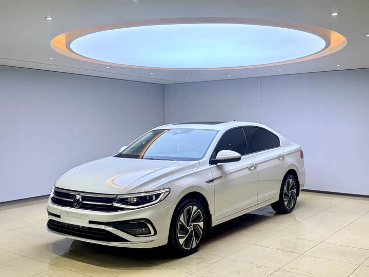 Фото 1 - Volkswagen Bora