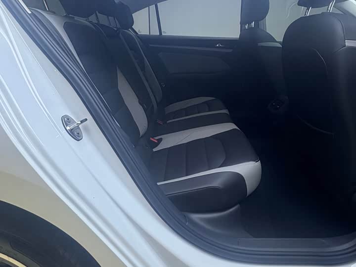 Фото 8 - Volkswagen Bora